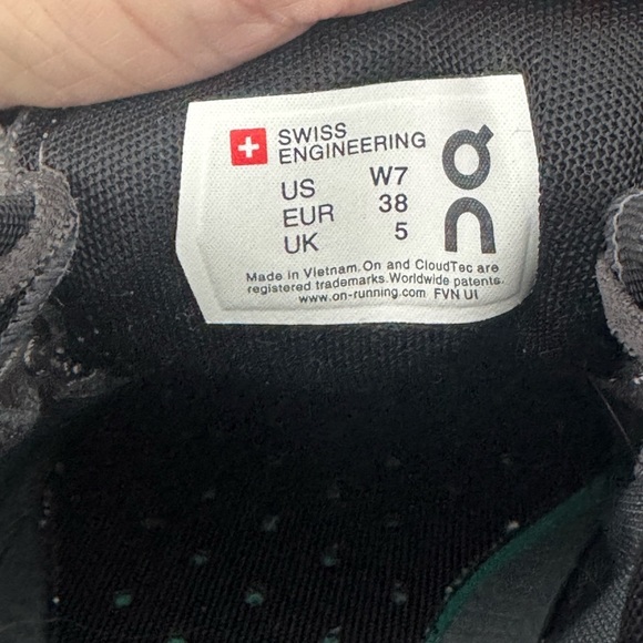 On Running Women’s 7 Cloudflow Rock Grey Rose Athletic Sneakers Shoes Cloudtec - Picture 4 of 6